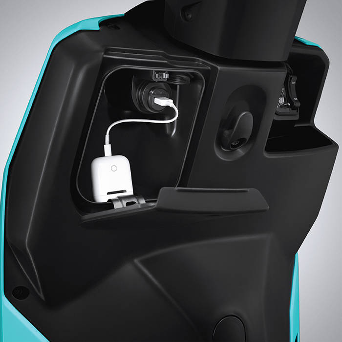 USB Power Charger pada ICON e: