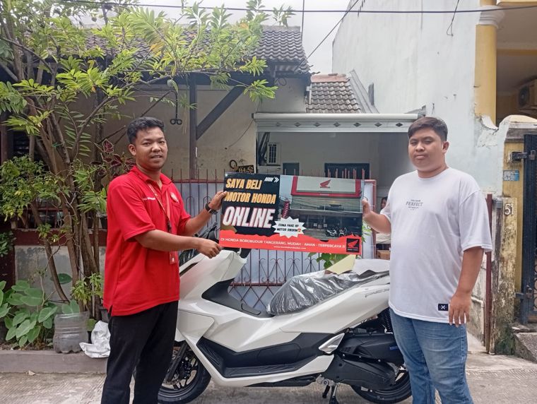 Pelanggan Honda Borobudur beli motor online, diantar ke rumah