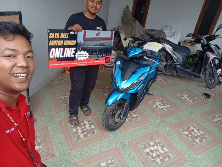 Pelanggan Honda Borobudur beli motor online, diantar ke rumah