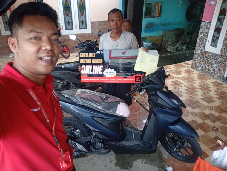 Pelanggan Honda Borobudur beli motor online, diantar ke rumah