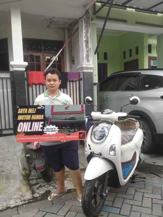 Pelanggan Honda Borobudur beli motor online, diantar ke rumah
